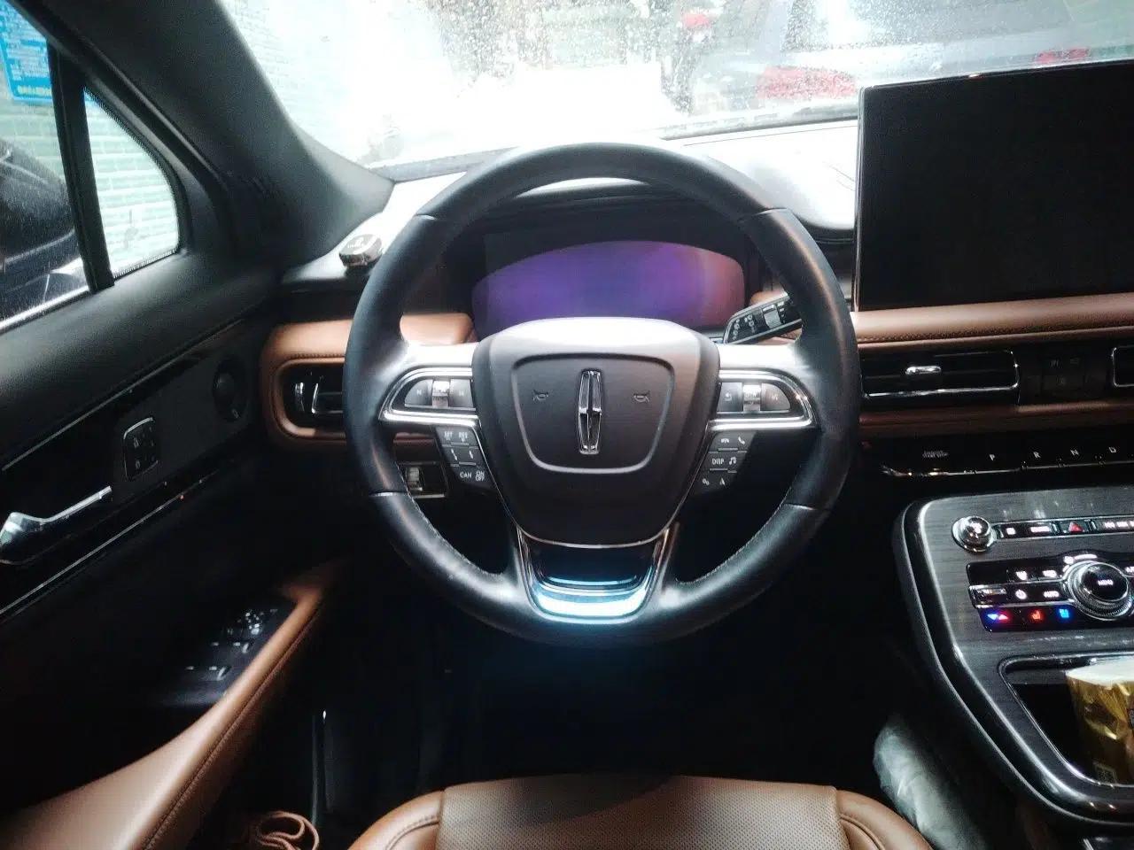 Lincoln Nautilus 2021 2.0T Four-Wheel Drive Luxury Edition — миниатюра 10