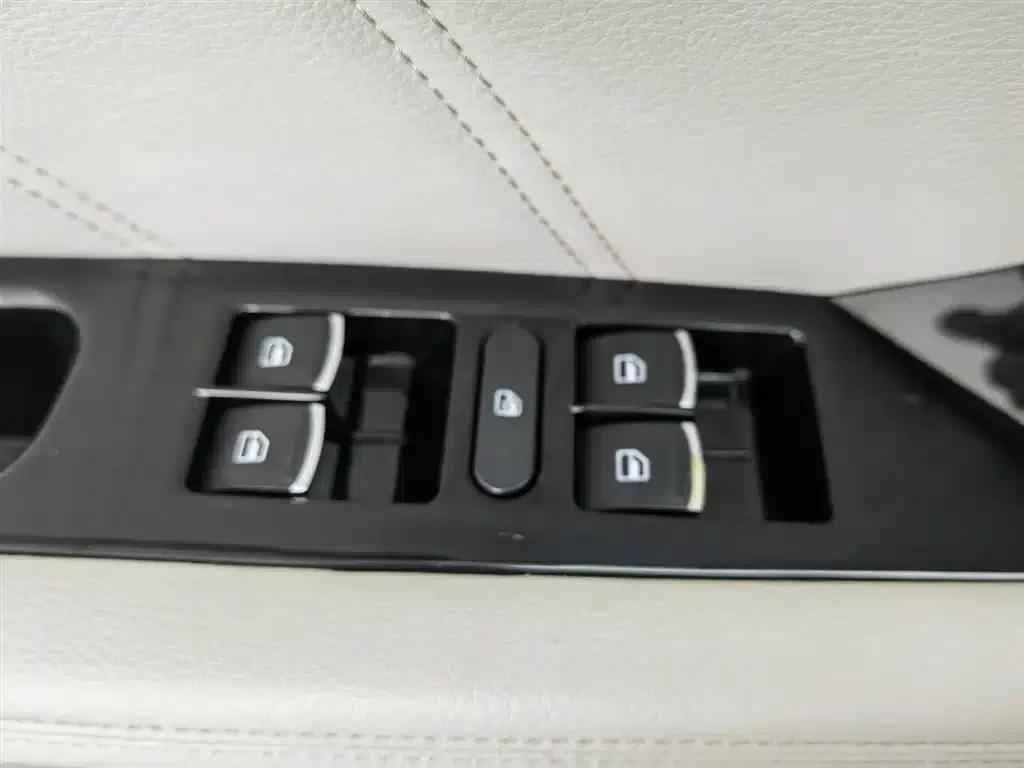Haval H6 Coupe 2015 Blue Label 2.0T Automatic 2WD Premium — миниатюра 9