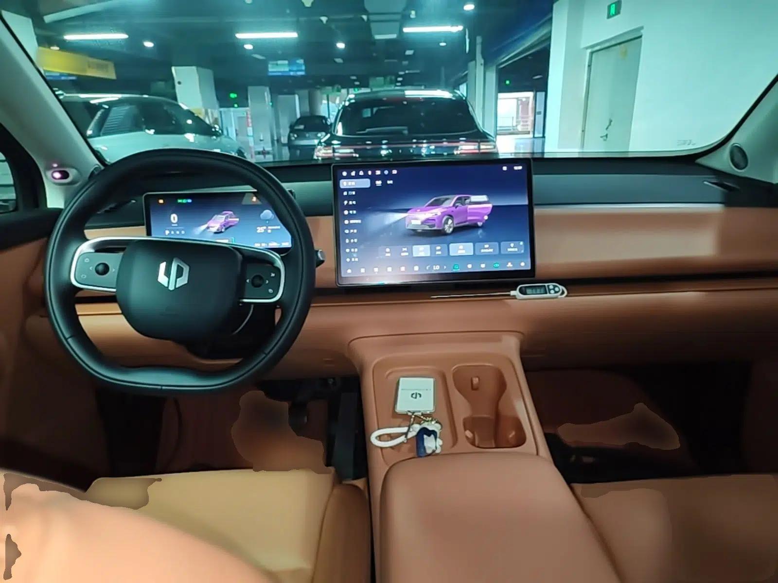 Leapmotor C16 2024 Range-Extended 200 Luxury Edition — миниатюра 12