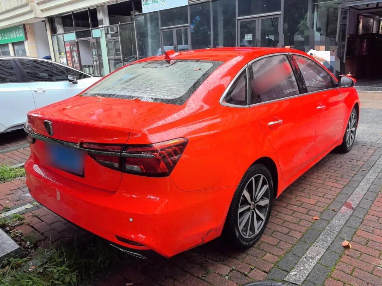 Roewe i6 2017 20T Automatic Internet ZhiZun Edition — миниатюра 6