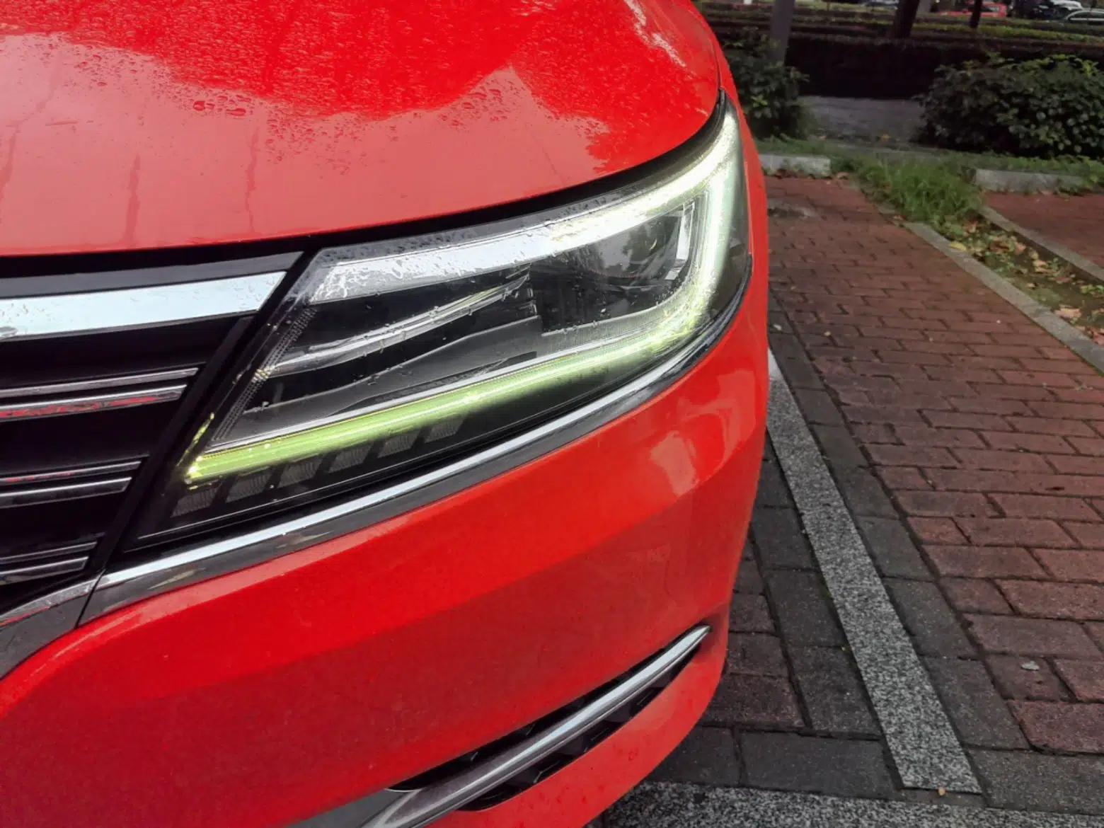 Roewe i6 2017 20T Automatic Internet ZhiZun Edition — миниатюра 8