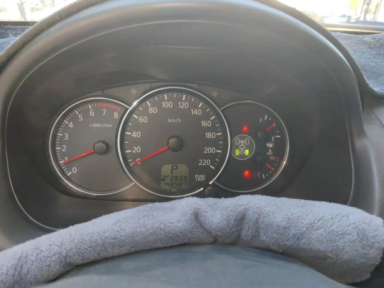 Mitsubishi Pajero Sport 2013 3.0L Automatic 4x4 Executive Edition — миниатюра 11