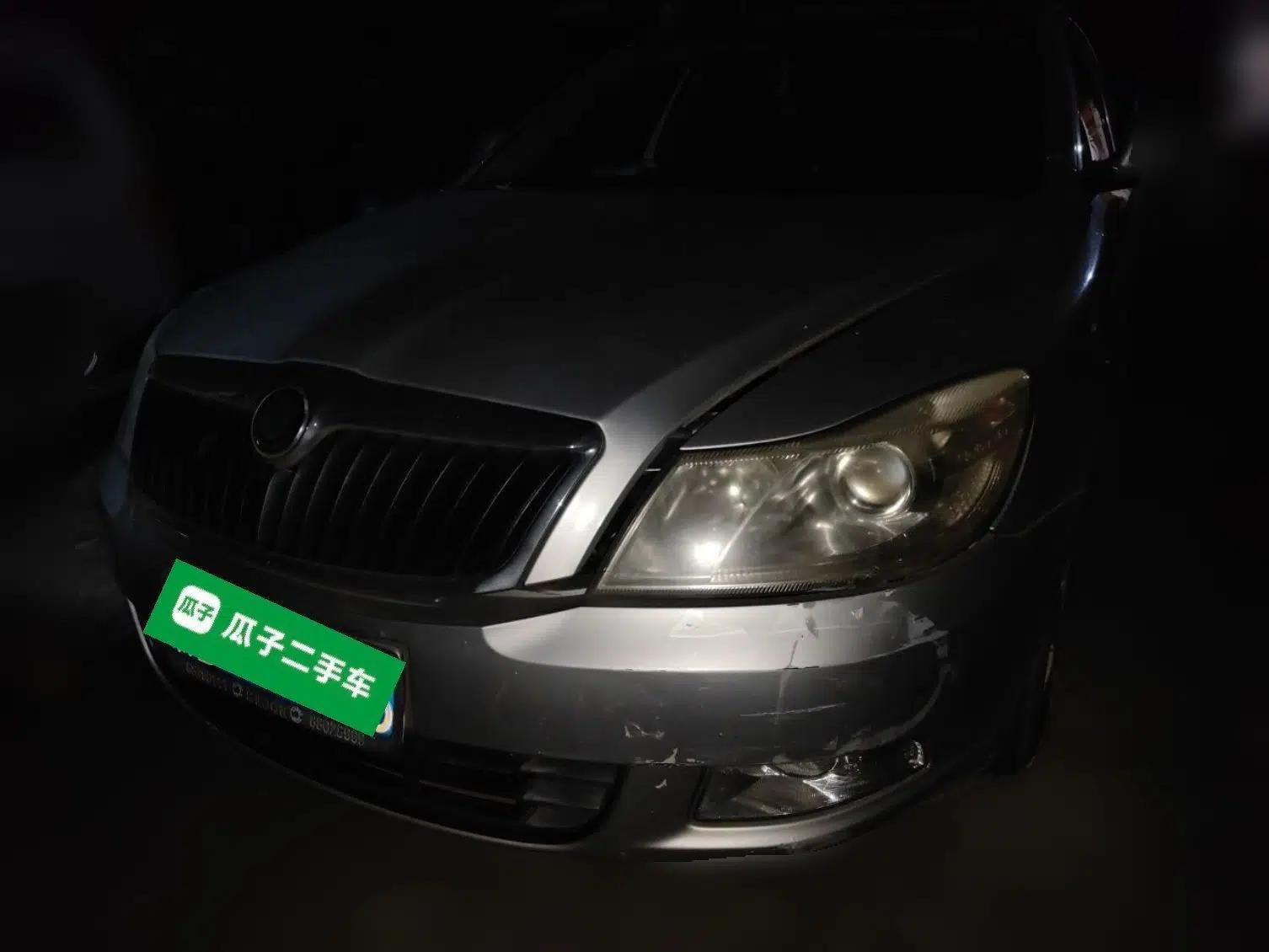 Skoda Octavia 2013 1.6L Manual Yijie Edition — миниатюра 1