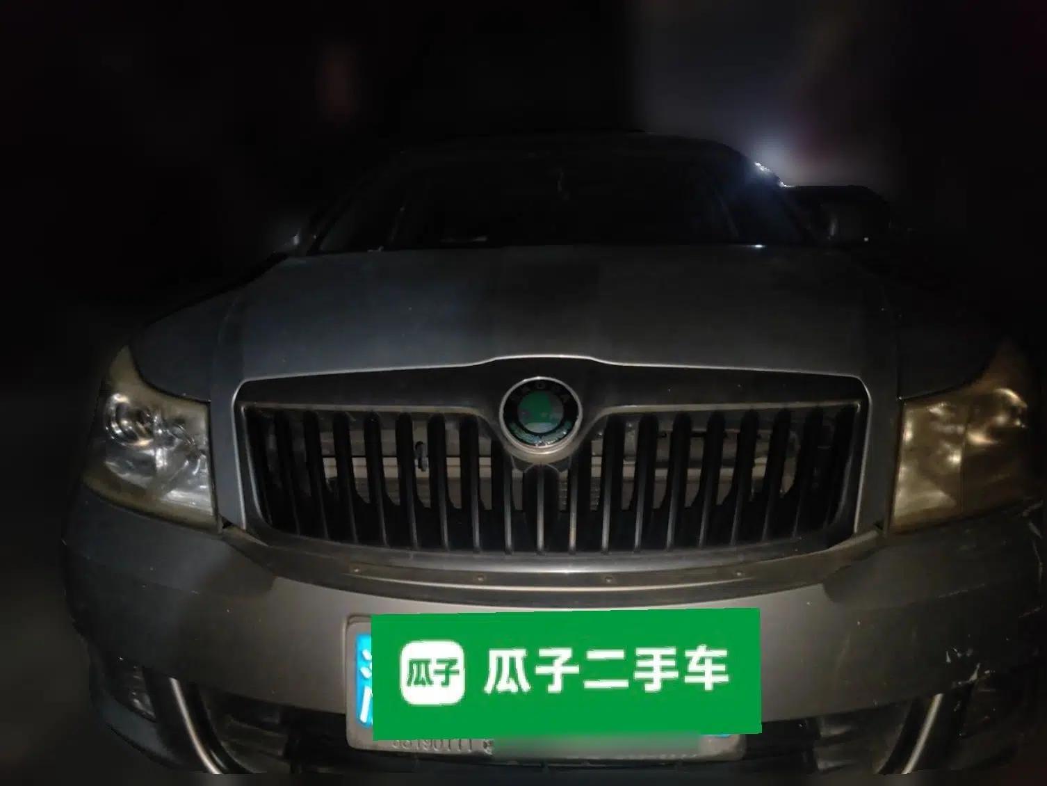 Skoda Octavia 2013 1.6L Manual Yijie Edition — миниатюра 2