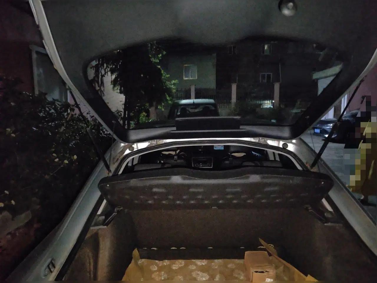 Skoda Octavia 2013 1.6L Manual Yijie Edition — миниатюра 19