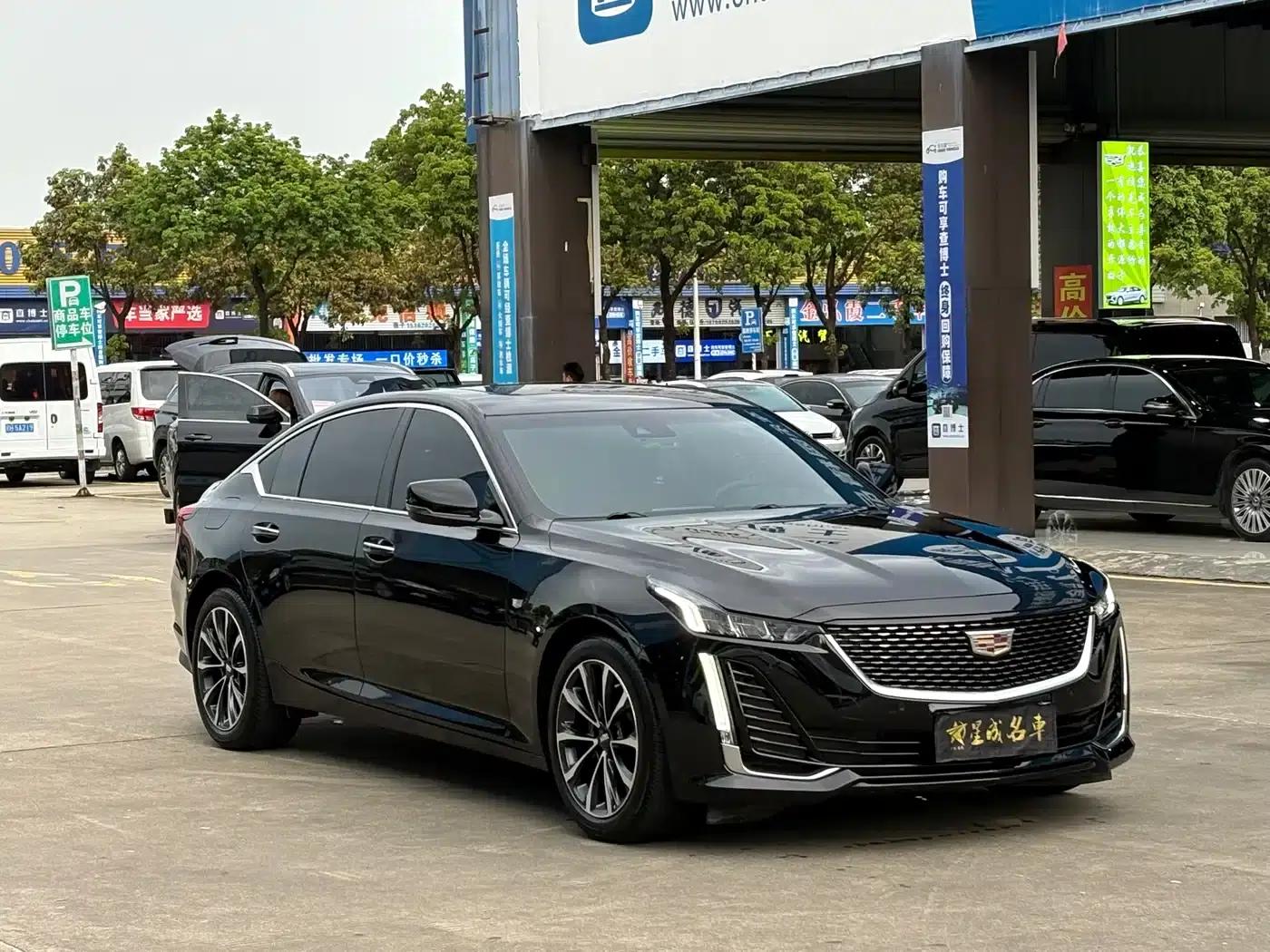 2022 Cadillac CT5 28T Premium — миниатюра 3