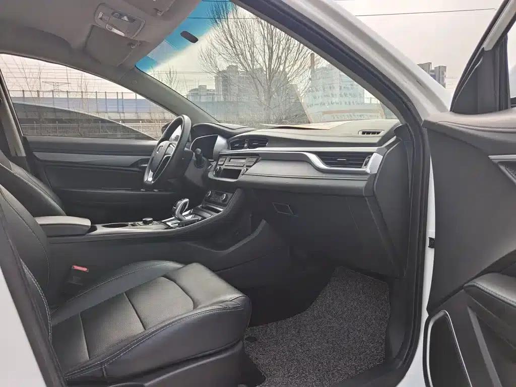 Cadillac XT5 2017 Anniversary Edition 28T AWD Luxury — миниатюра 14