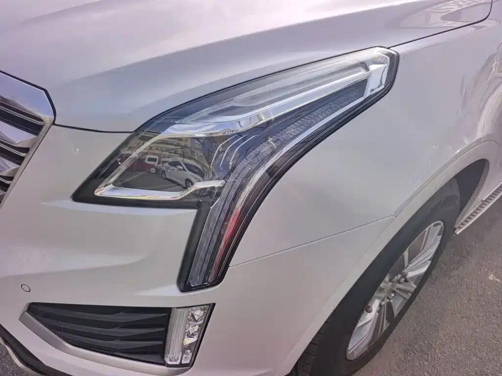 Cadillac XT5 2017 Anniversary Edition 28T AWD Luxury — миниатюра 3