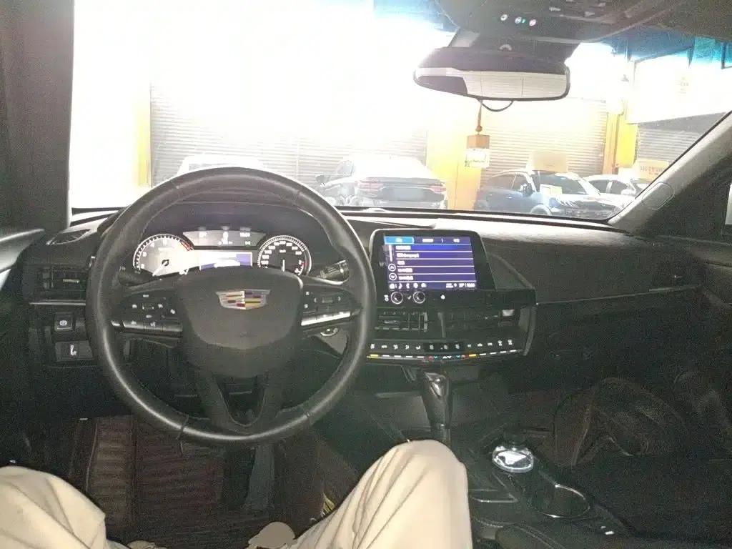 2022 Cadillac CT4 28T Luxury Edition — миниатюра 10