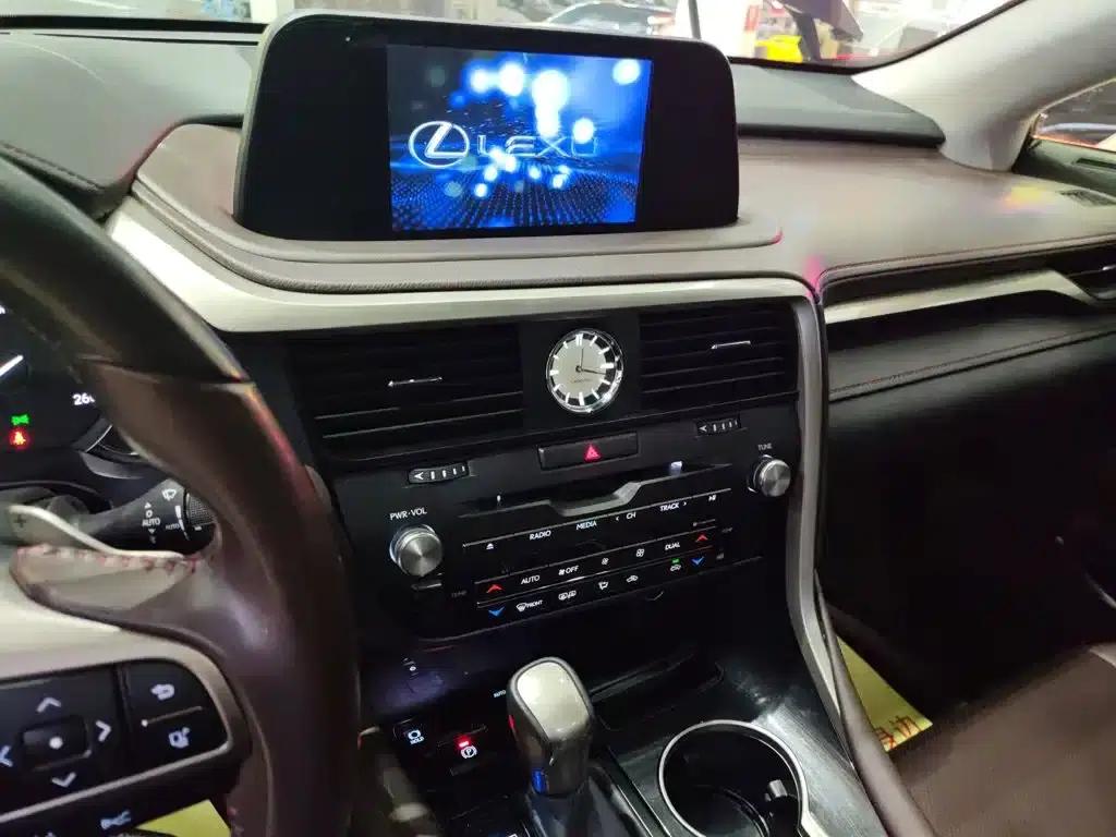 Lexus RX 2020 Facelift 300 AWD Elegant Edition — миниатюра 9