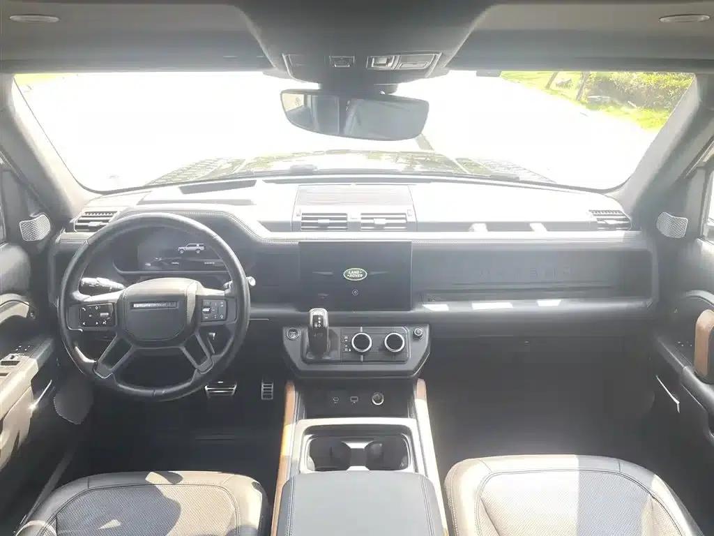 2023 Land Rover Defender 130 3.0T P400 X — миниатюра 11