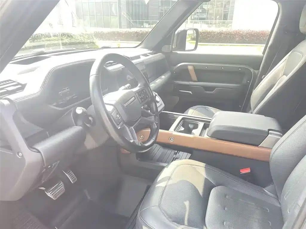 2023 Land Rover Defender 130 3.0T P400 X — миниатюра 12