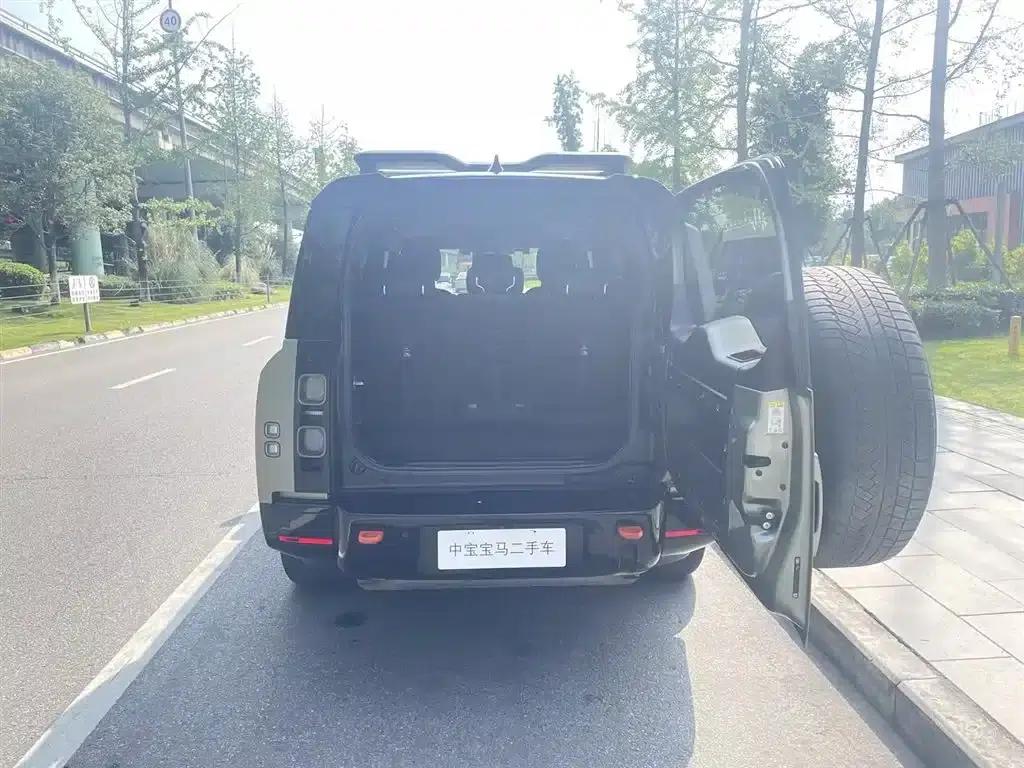2023 Land Rover Defender 130 3.0T P400 X — миниатюра 9