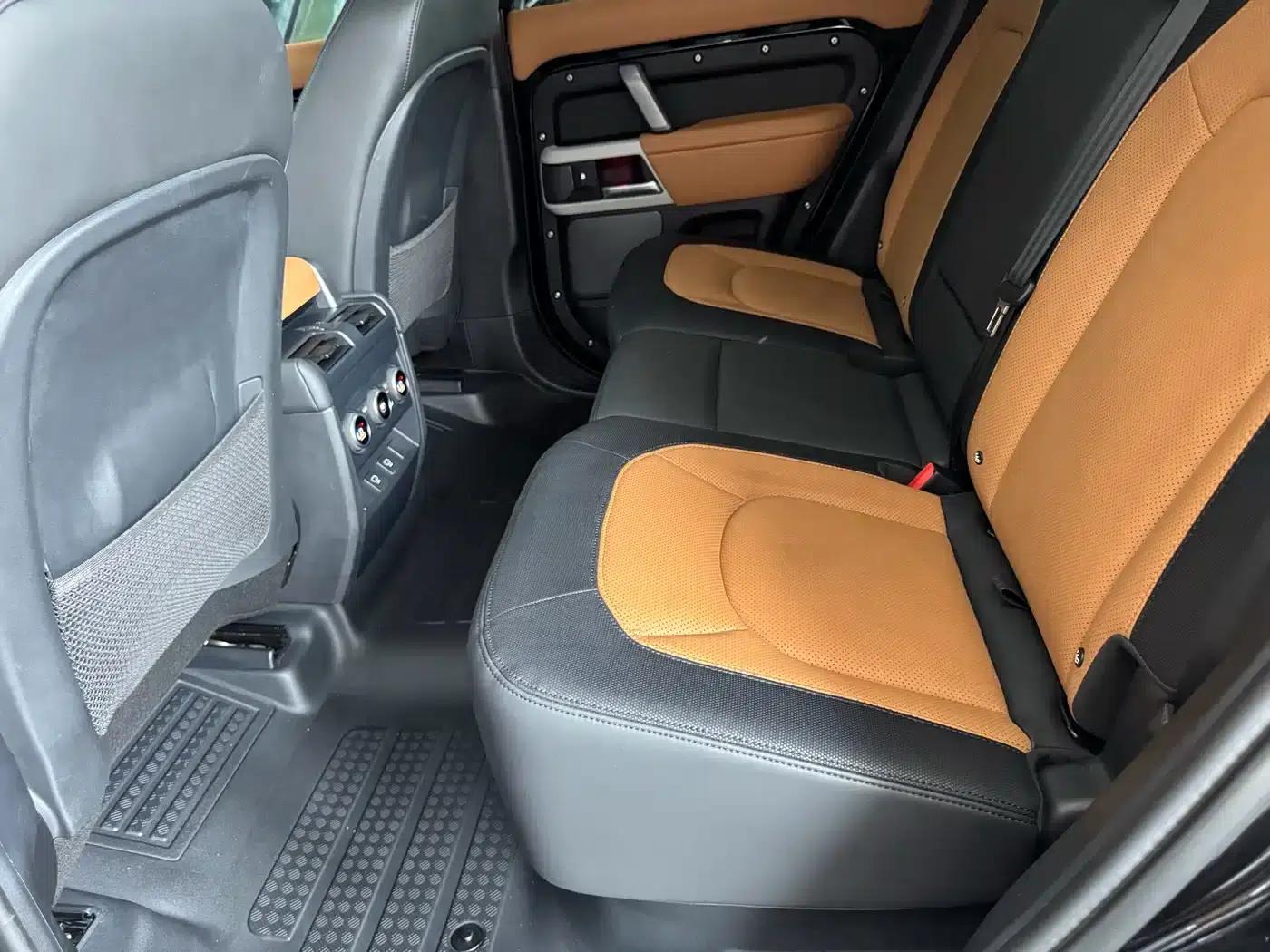 2024 Land Rover Defender 110 3.0T P400 X-DYNAMIC HSE — миниатюра 8