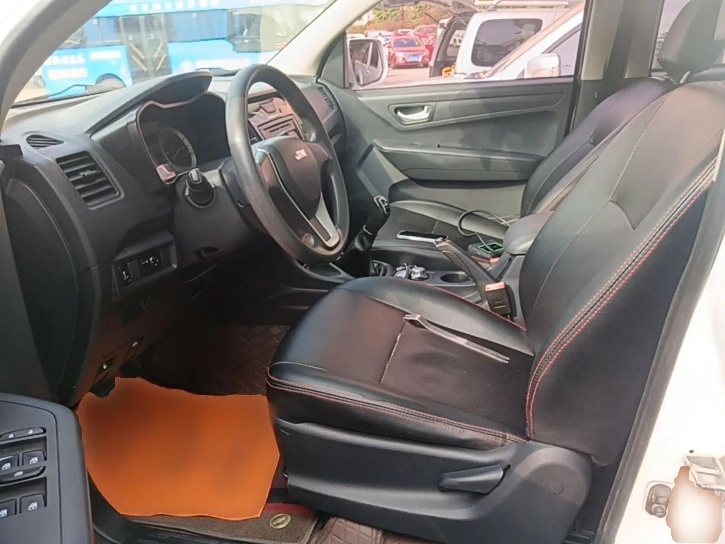 Isuzu JLM 2018 2.8T Classic Edition 4x4 Luxury Version JE493ZLQ5F — миниатюра 17
