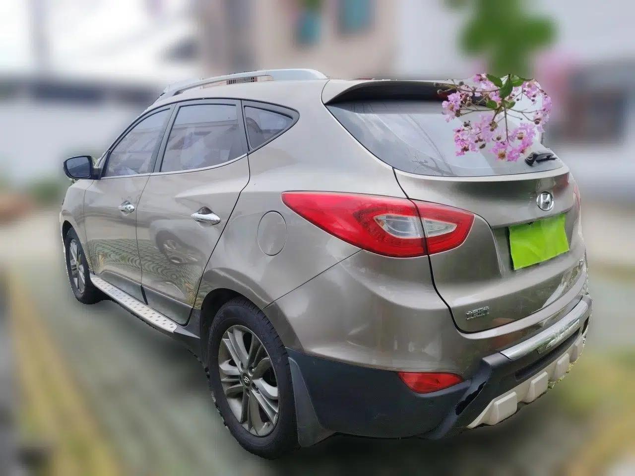 Hyundai ix35 2015 2.0L Automatic 2WD Smart Type China IV — миниатюра 4