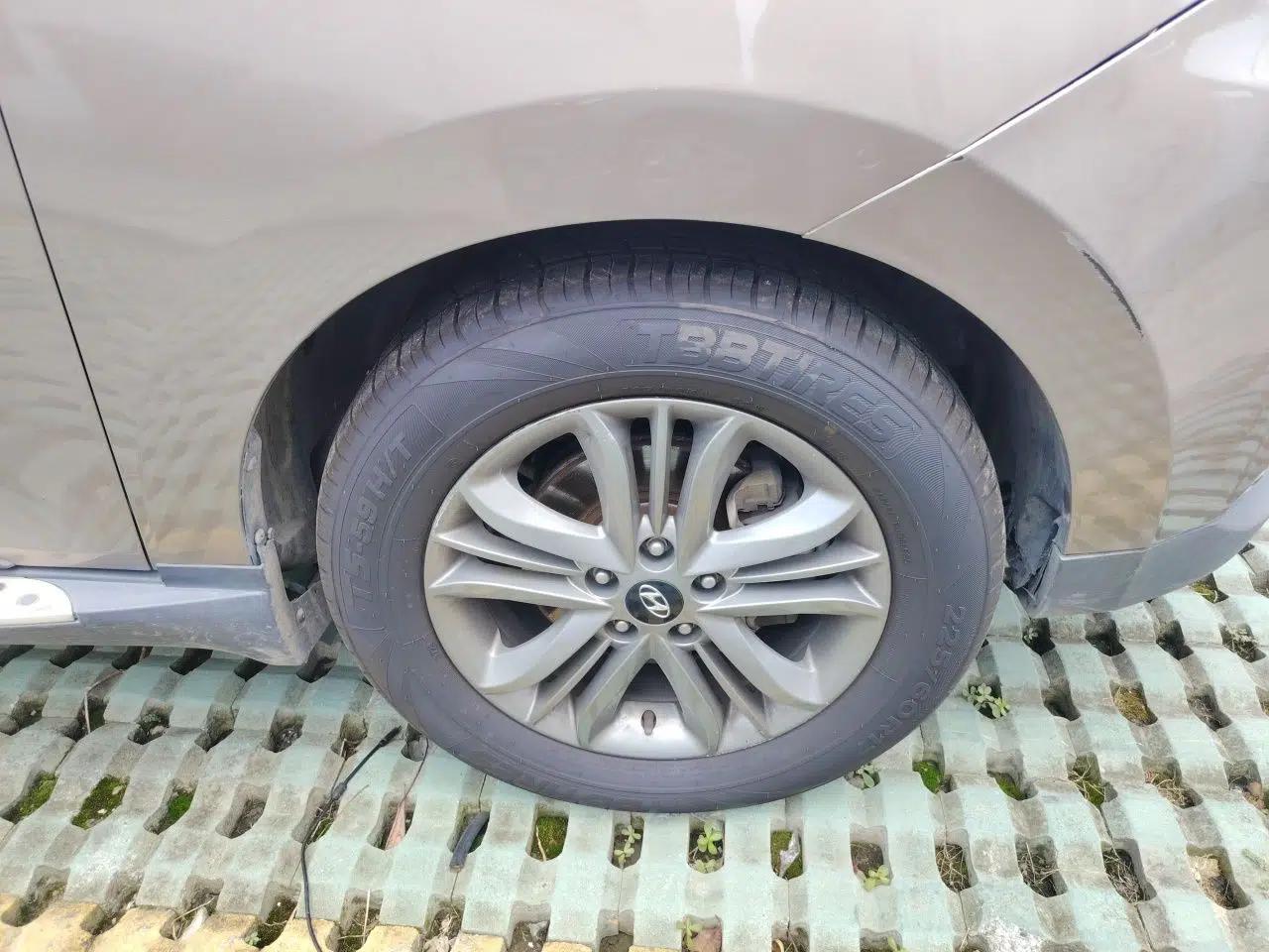 Hyundai ix35 2015 2.0L Automatic 2WD Smart Type China IV — миниатюра 8