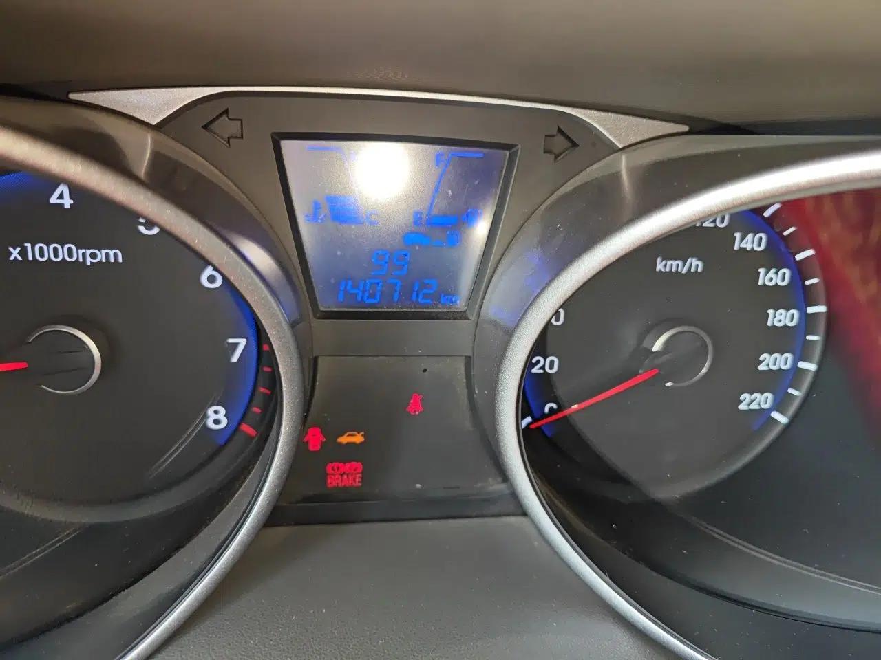 Hyundai ix35 2012 2.0L Manual Two-Wheel Drive New Edition GL — миниатюра 12