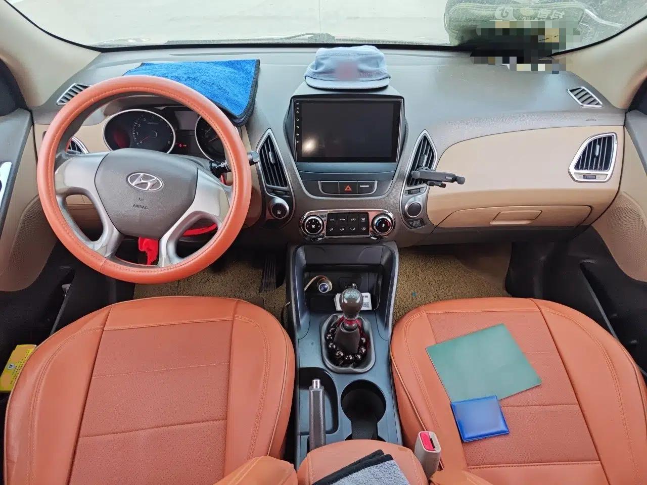 Hyundai ix35 2012 2.0L Manual Two-Wheel Drive New Edition GL — миниатюра 9