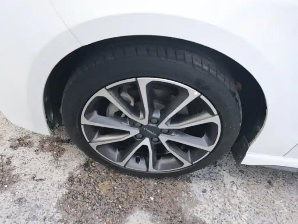 Lynk & Co 03 2019 1.5TD DCT Sport Edition (China VI Emission Standard) — миниатюра 25