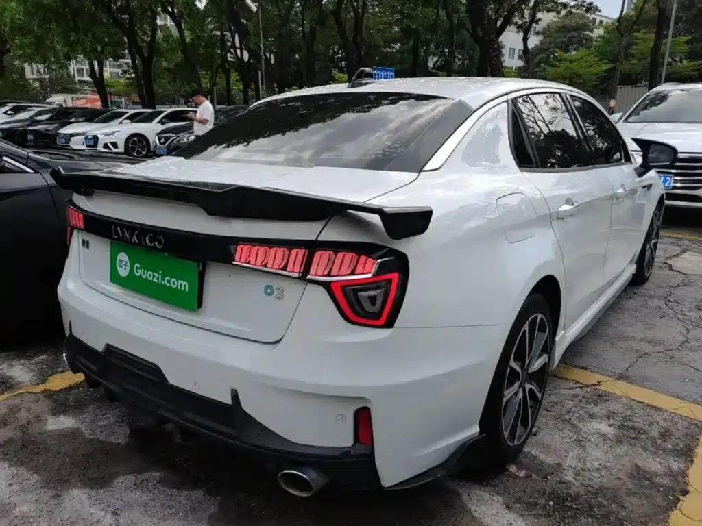 Lynk & Co 03 2019 1.5TD DCT Sport Edition (China VI Emission Standard) — миниатюра 5