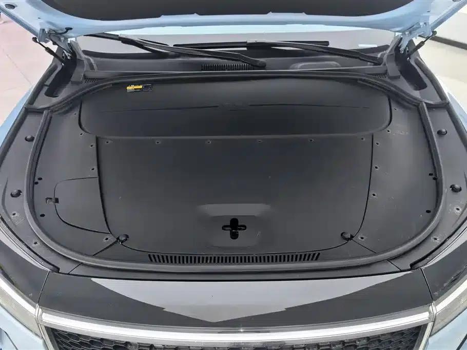 Li Auto ONE 2020 Extended Range 6-Seater — миниатюра 10