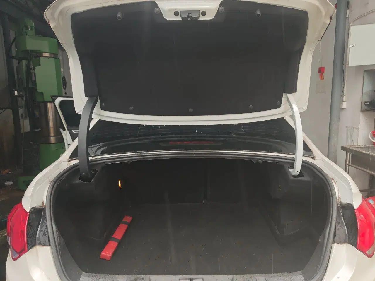 Citroen C4L 2014 1.8L Intelligent Drive Automatic Enjoyment Model — миниатюра 19