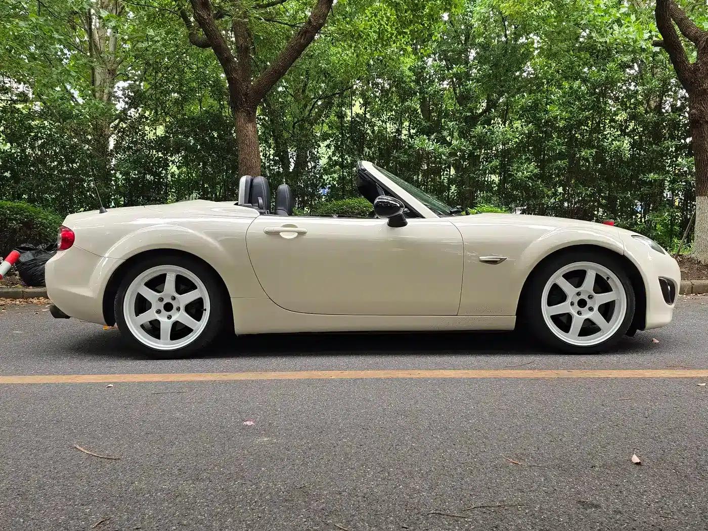 Mazda MX-5 2009 2.0 — миниатюра 3