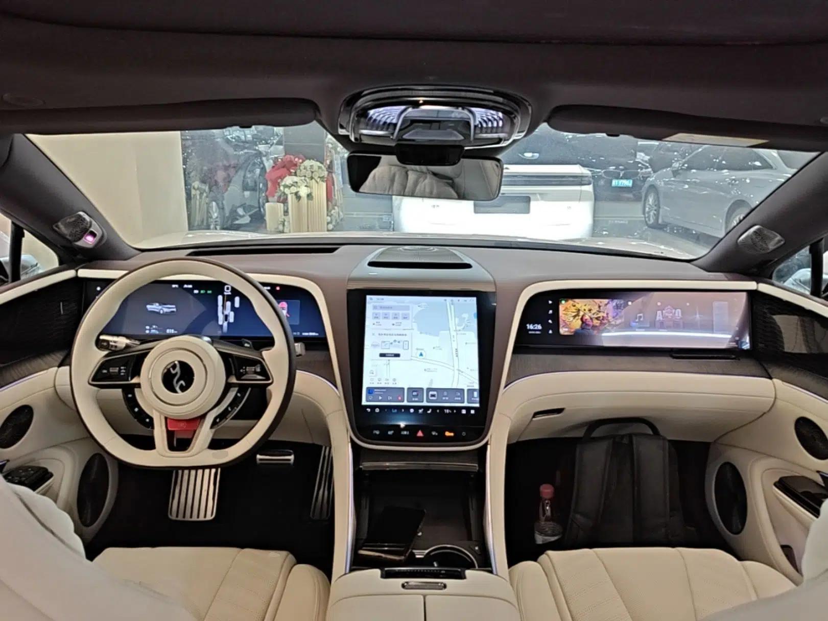 Yangwang U7 2025 PHEV Five-Seat Luxury Edition — миниатюра 12