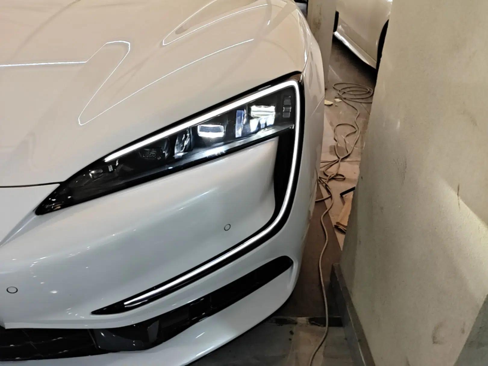 Yangwang U7 2025 PHEV Five-Seat Luxury Edition — миниатюра 8