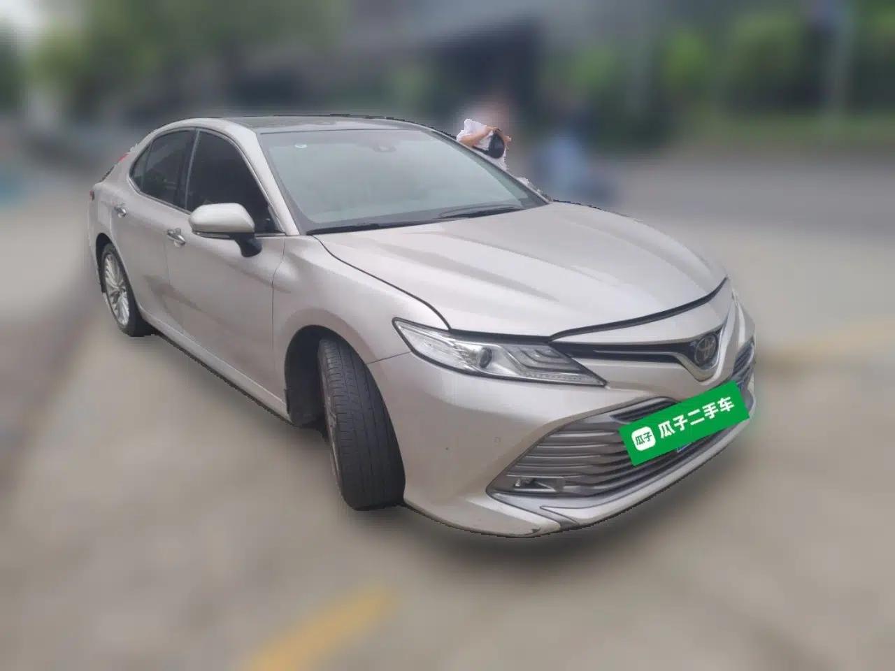 Toyota Camry 2018 2.5G Luxury Edition — миниатюра 3