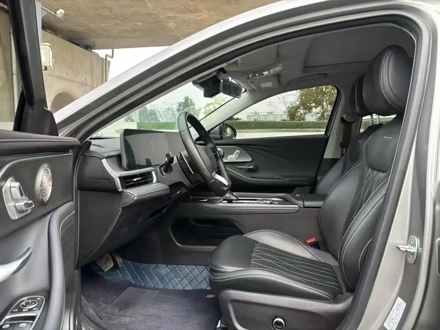 Chery Arrizo 8 2023 1.6T DCT Elegance — миниатюра 4