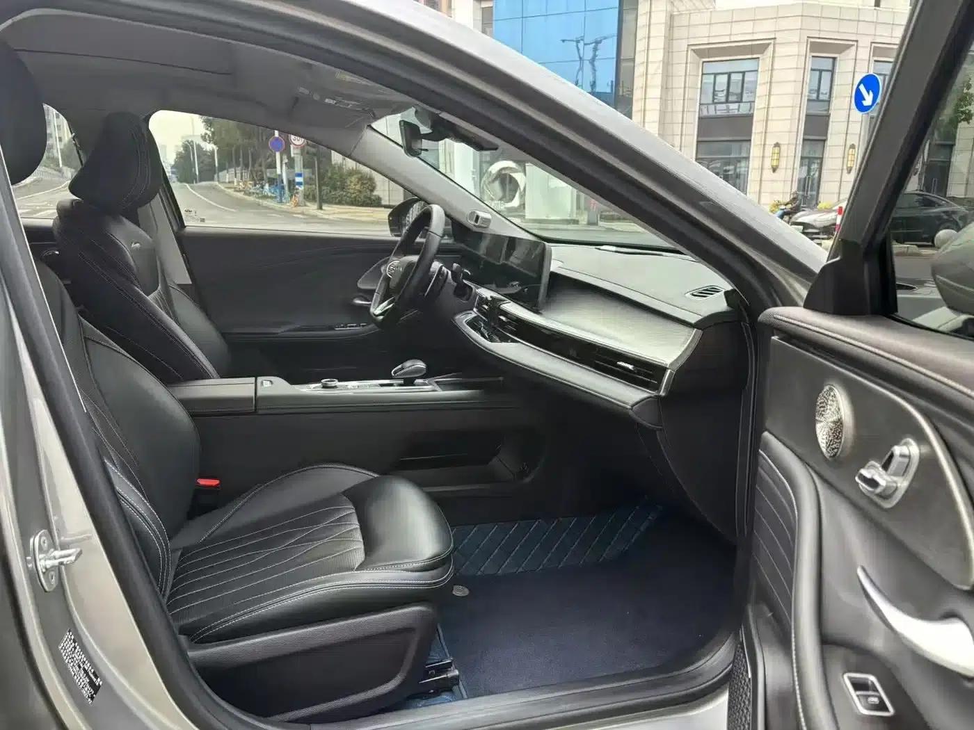 Chery Arrizo 8 2023 1.6T DCT Elegance — миниатюра 6