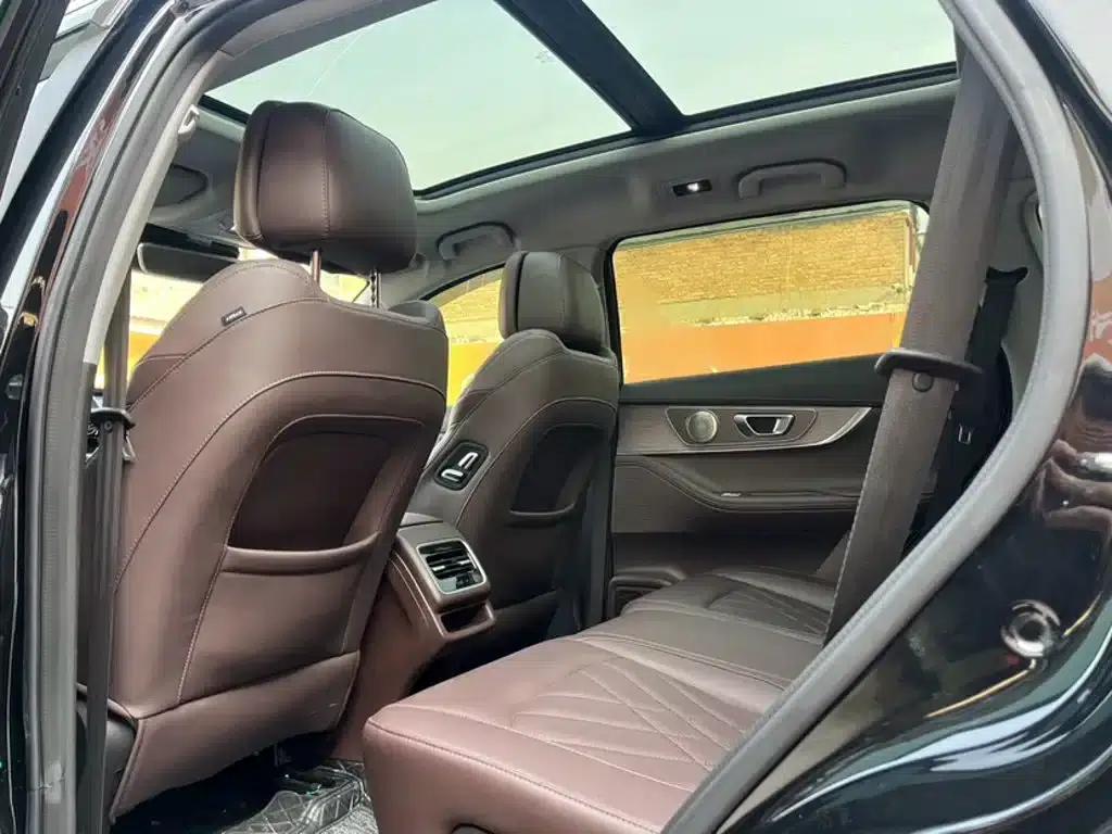 Chery Tiggo 8 PRO 2025 390T 2WD Premium Edition I — миниатюра 14