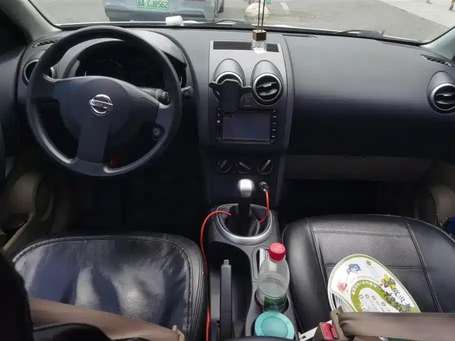 Nissan Qashqai 2012 1.6XE Wind 5MT 2WD — миниатюра 12