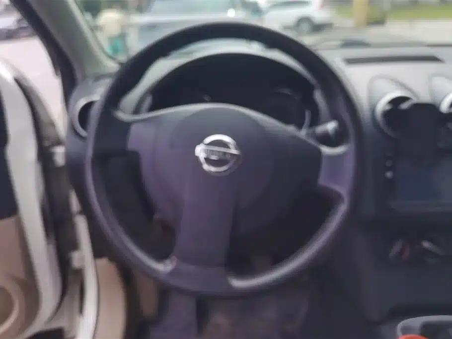 Nissan Qashqai 2012 1.6XE Wind 5MT 2WD — миниатюра 15