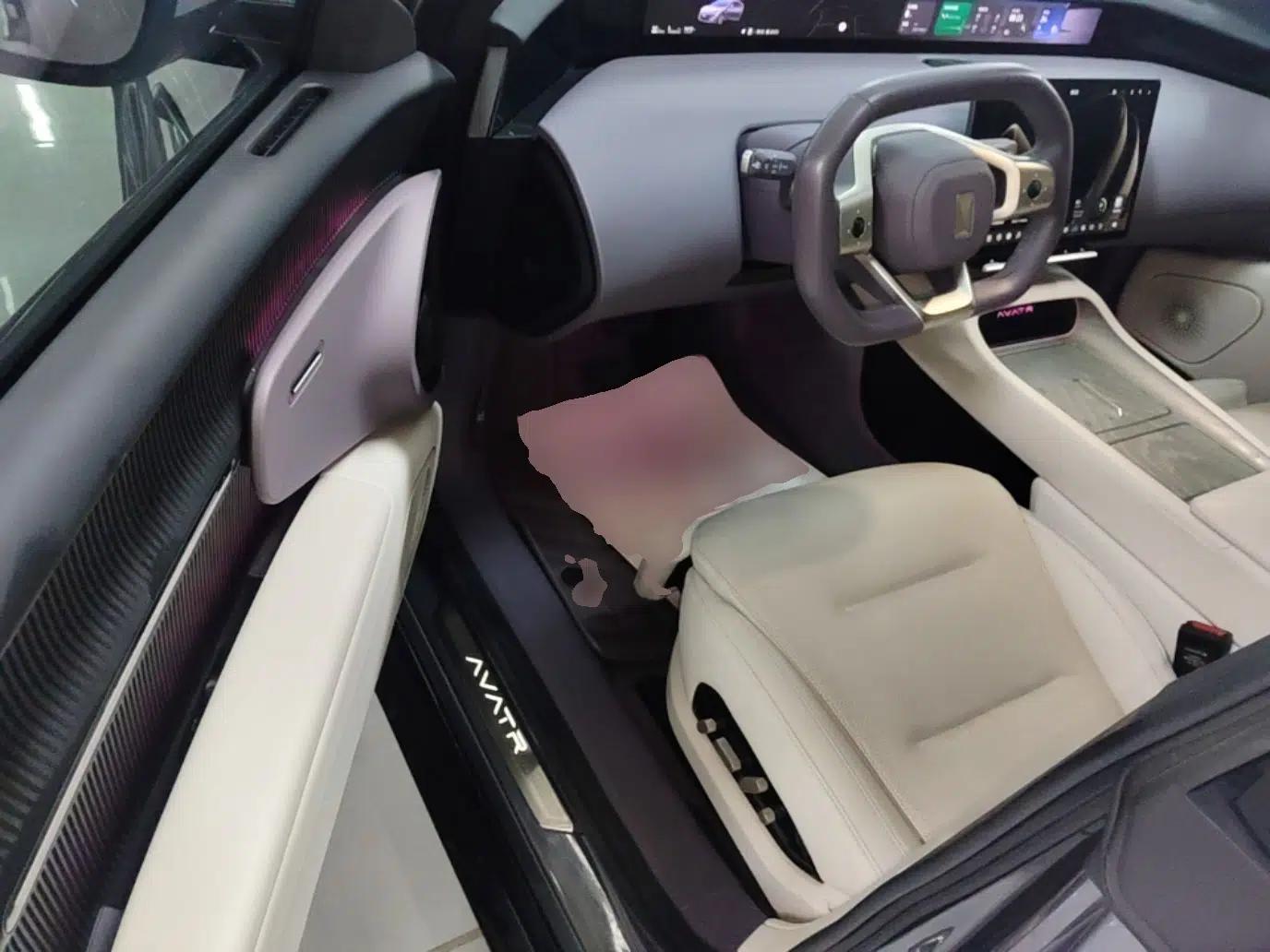 Avatr 12 2023 650 Three-Laser Four-Wheel Drive Performance Edition — миниатюра 23