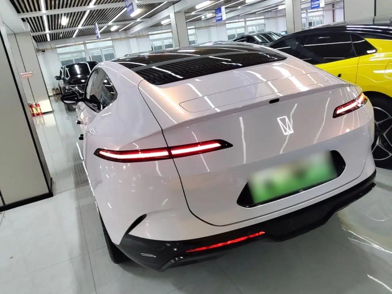 Avatr 12 2023 650 Three-Laser Four-Wheel Drive Performance Edition — миниатюра 4