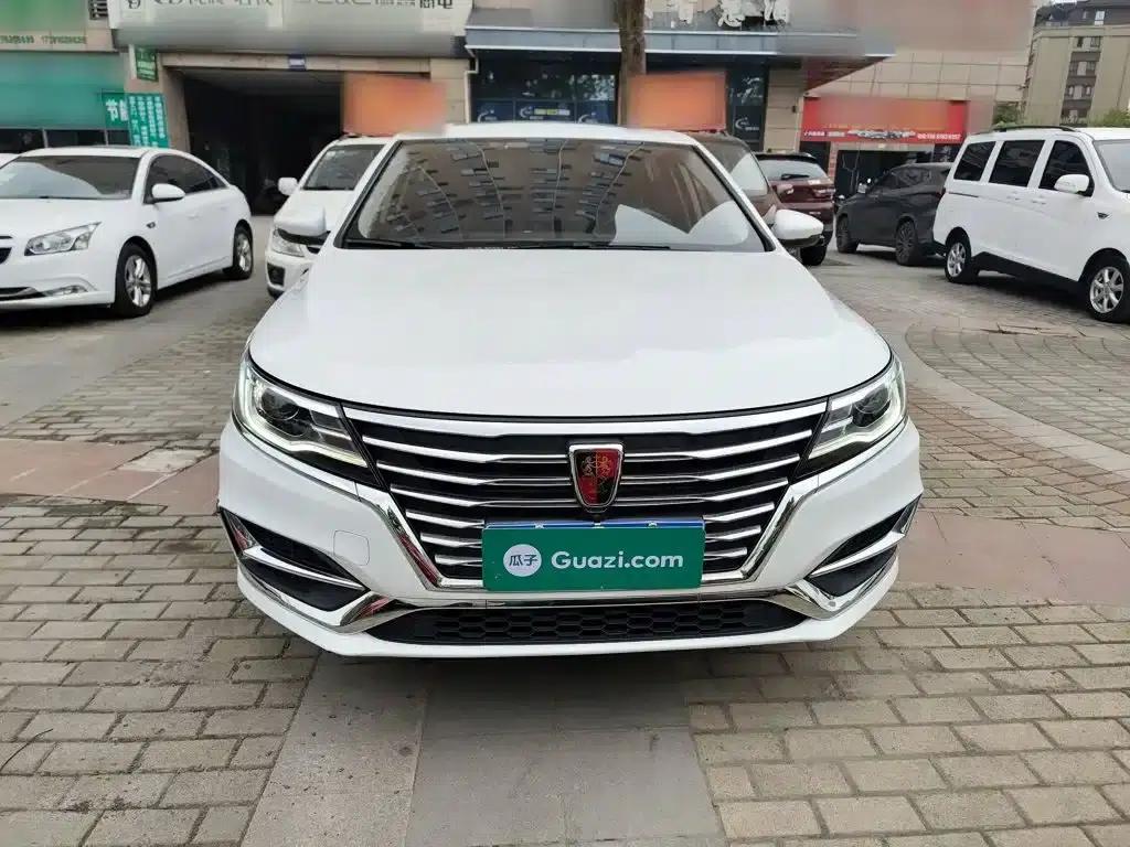 Roewe i6 Classic 2020 PLUS 1.6L Manual 4G Connected Glory Flagship Edition — миниатюра 3