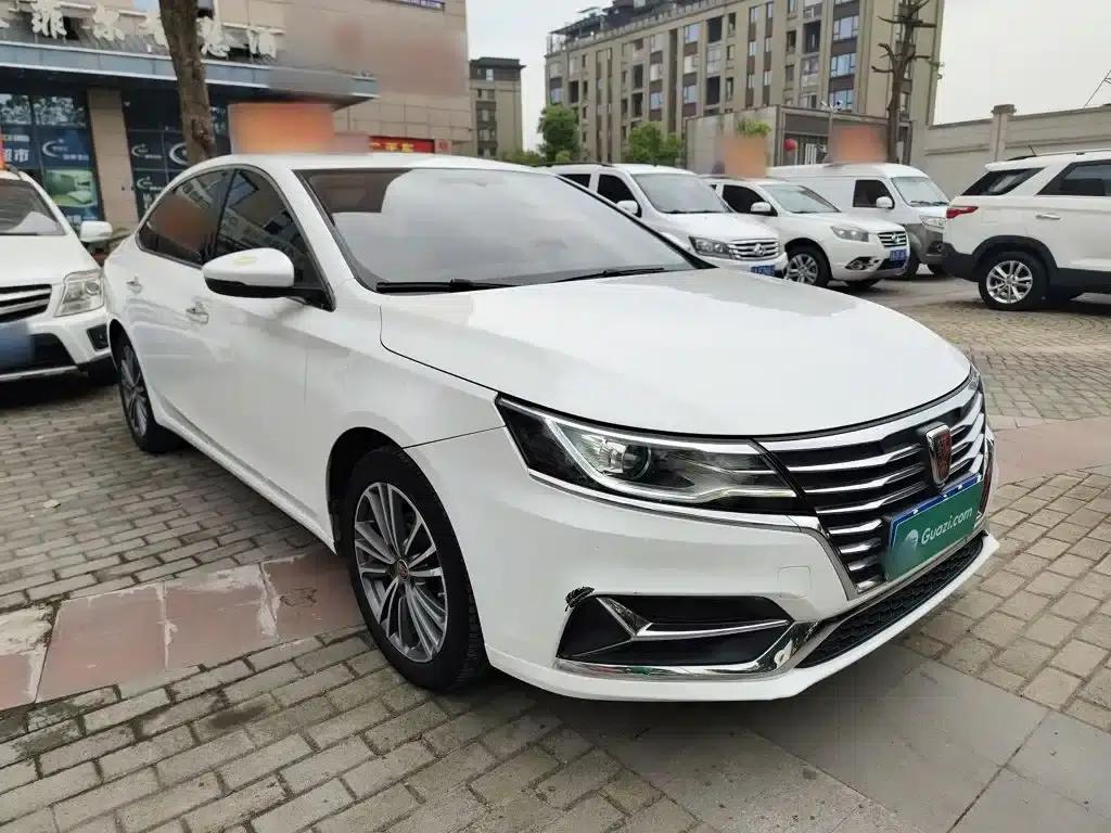 Roewe i6 Classic 2020 PLUS 1.6L Manual 4G Connected Glory Flagship Edition — миниатюра 4