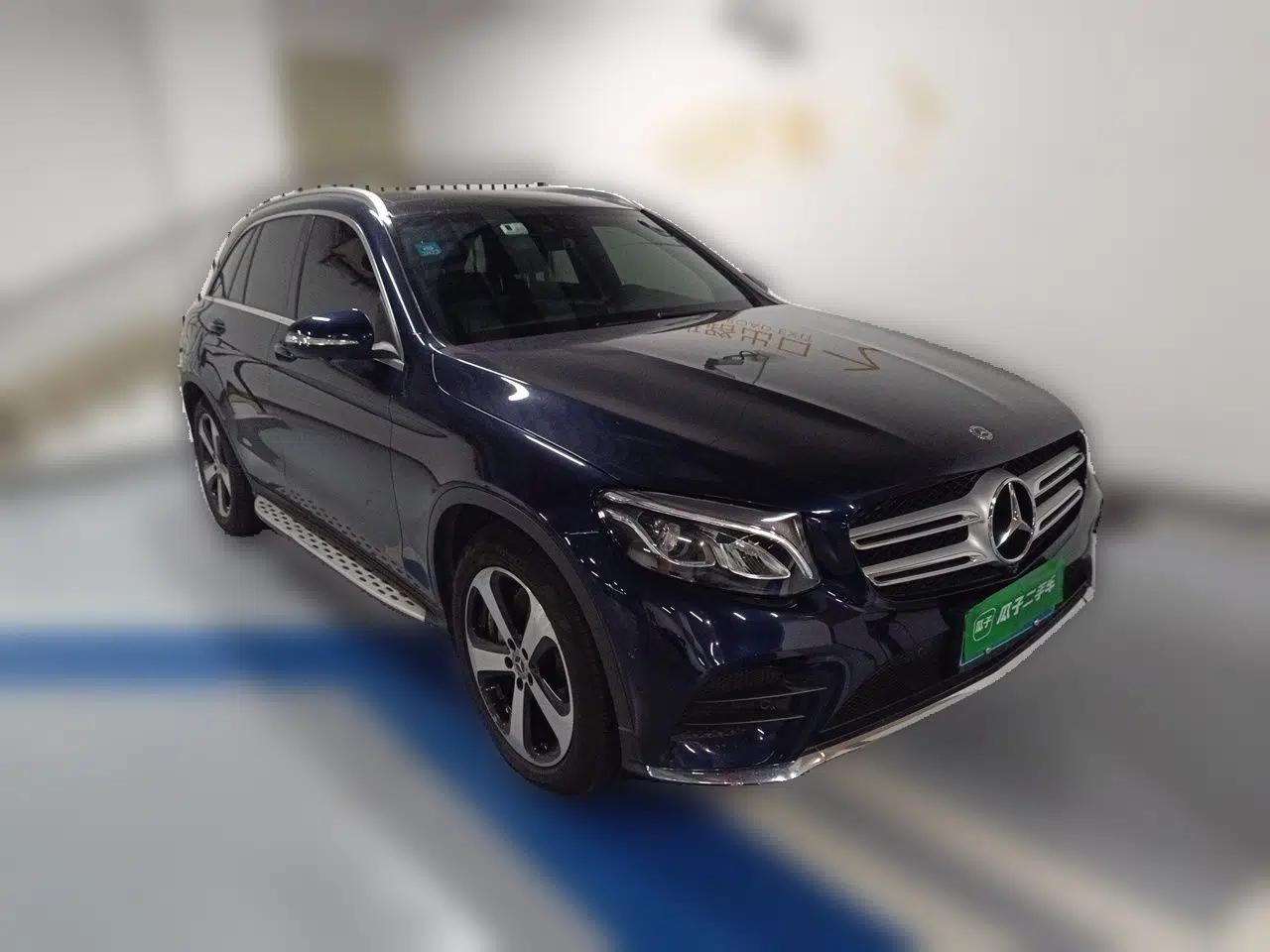 Mercedes-Benz GLC 2018 GLC 260 4MATIC Luxury Model — миниатюра 3