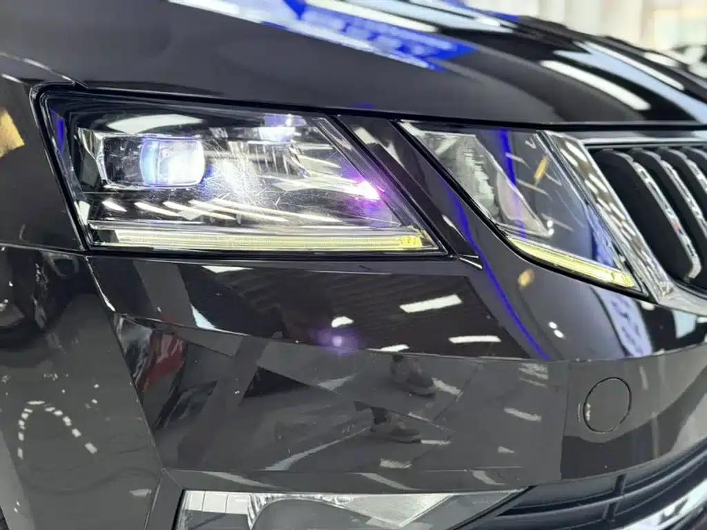 Octavia 2018 TSI280 DSG Luxury Edition — миниатюра 21