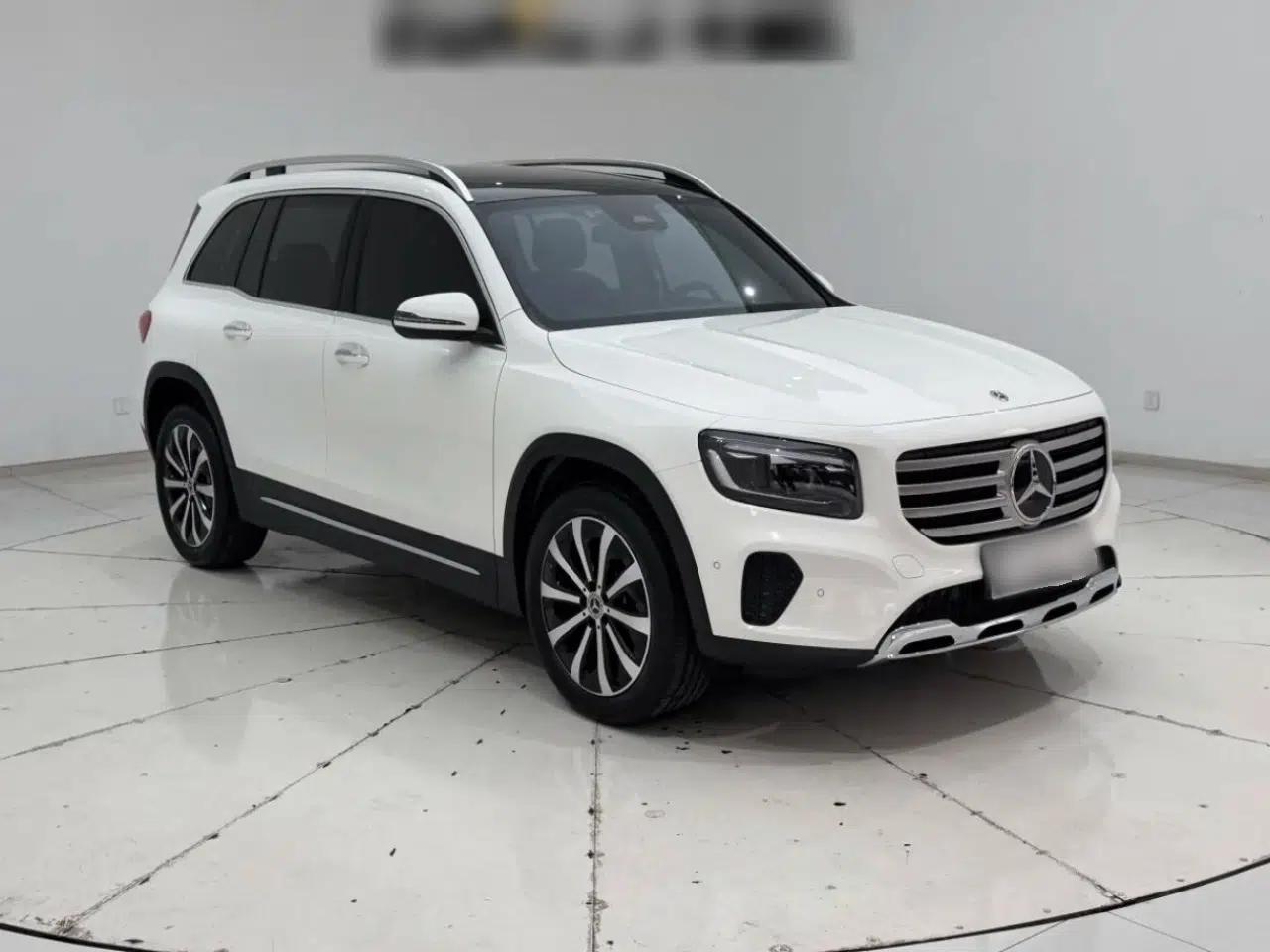 Mercedes-Benz GLB 2024 Refresh GLB 220 Fashion Edition — миниатюра 3