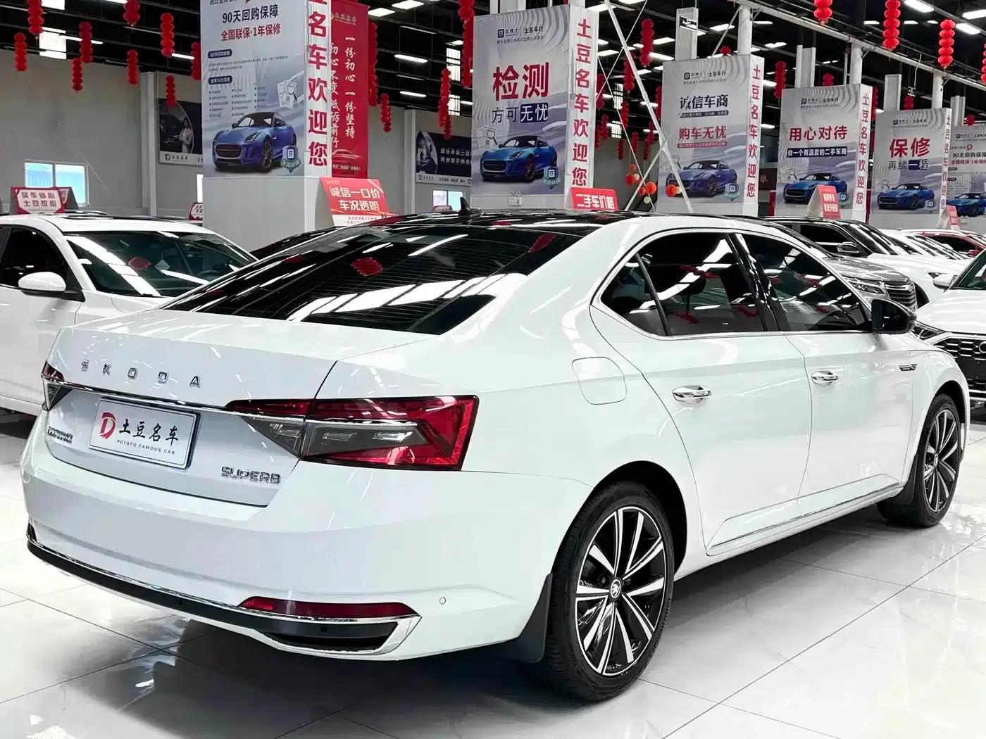 Superb 2023 Facelift TSI280 DSG Premium Edition — миниатюра 4
