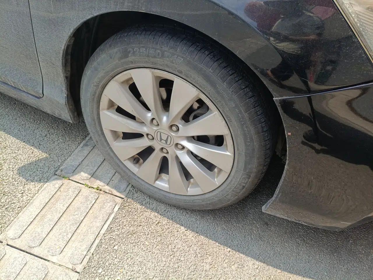 Honda Accord 2014 2.4L EX Luxury Edition — миниатюра 8