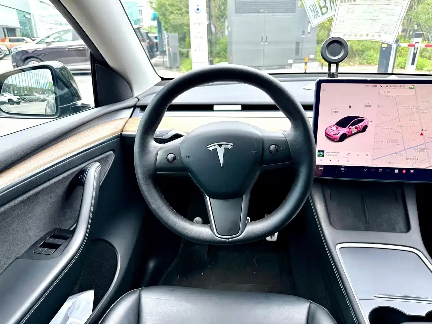 Model Y 2023 Rear-Wheel Drive — миниатюра 10