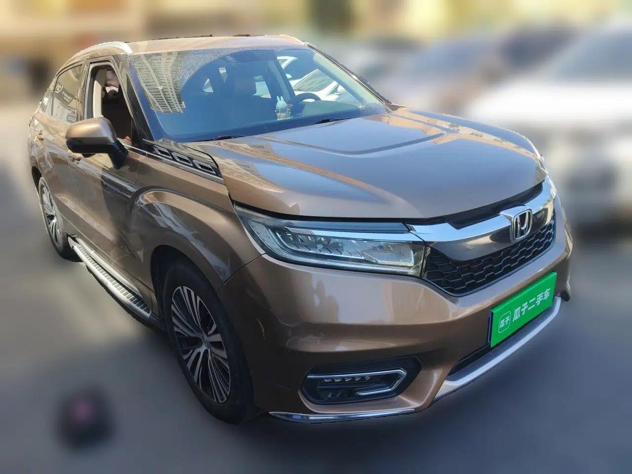 Honda Avancier 2017 370TURBO Four-Wheel Drive Prestige Edition — миниатюра 3