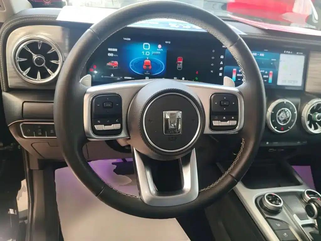 The 2023 Tank 300 City Edition 2.0T is very stylish. — миниатюра 11