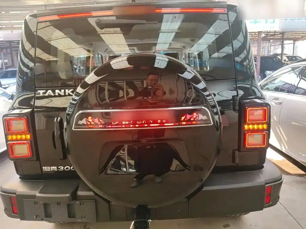 The 2023 Tank 300 City Edition 2.0T is very stylish. — миниатюра 6