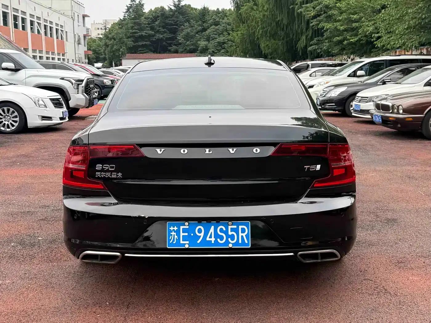 2018 Volvo S90 T4 Smart Edition — миниатюра 5